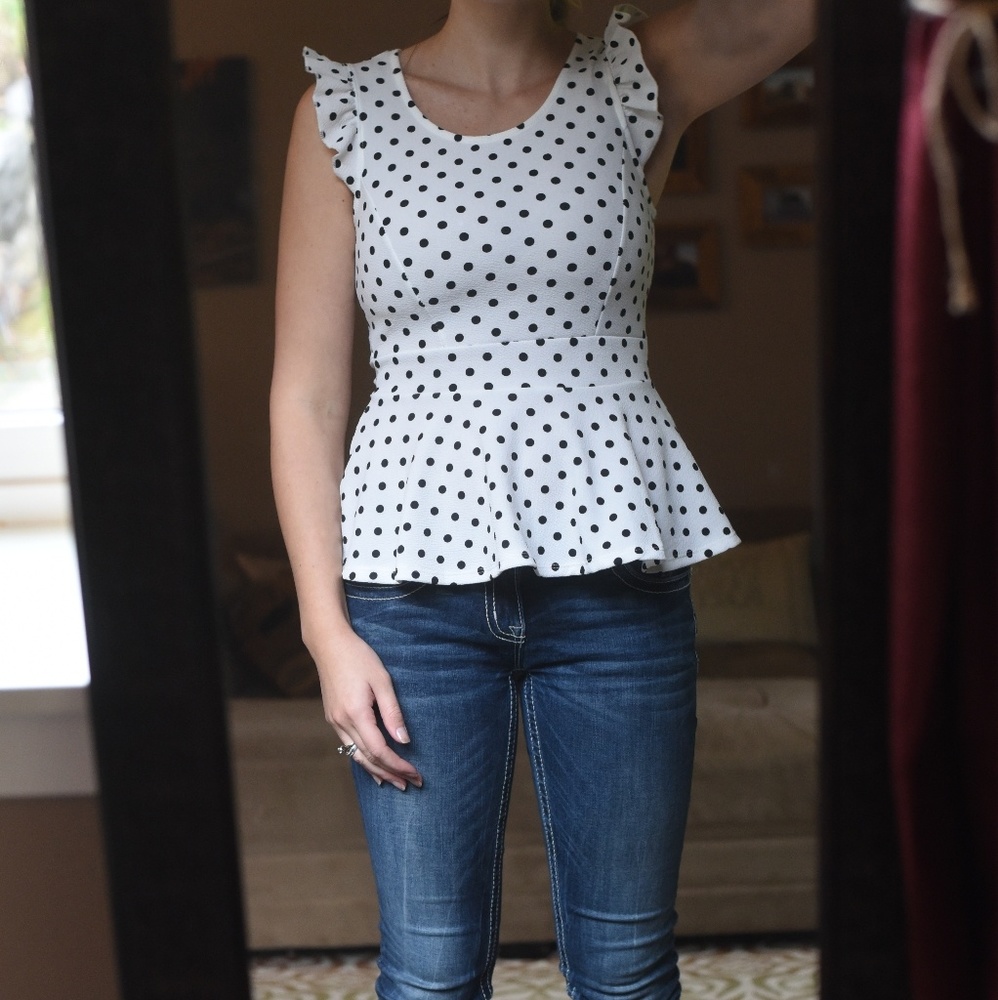 Never worn polka dot top